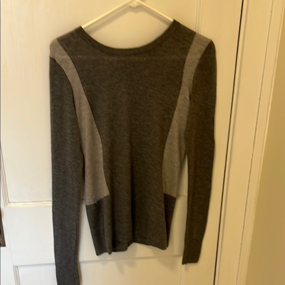 Ann Taylor Gray Crew Neck Sweater with Slim Fit
